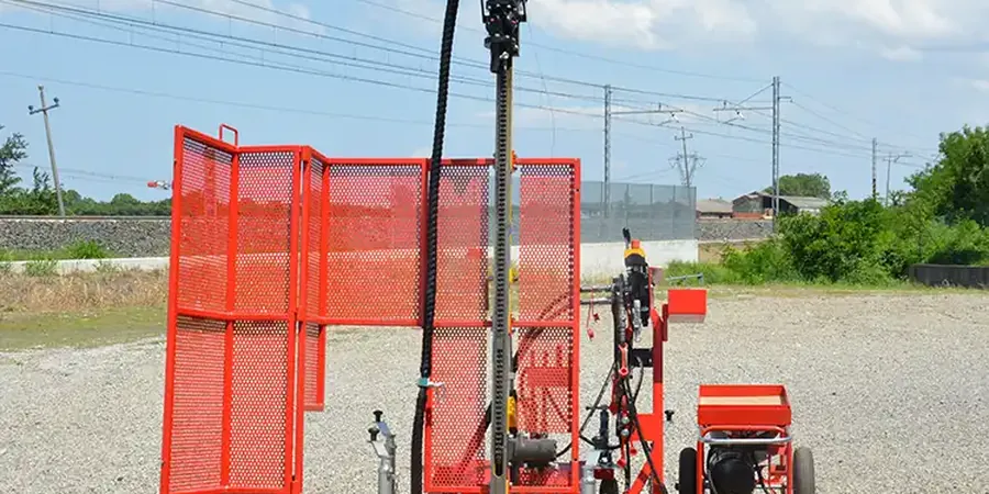 Sondaje SPT (Standard Penetration Test) en Alto Hospicio: Procedimiento y Normativa para Suelos del Desierto Costero
